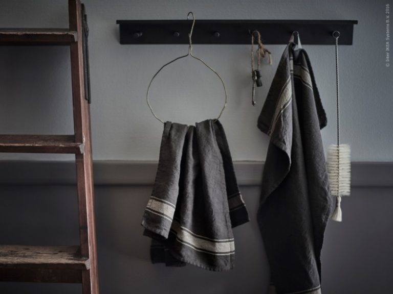 Trend Forecasting 2016 :: Dark + Moody Elegance Is Here to Stay