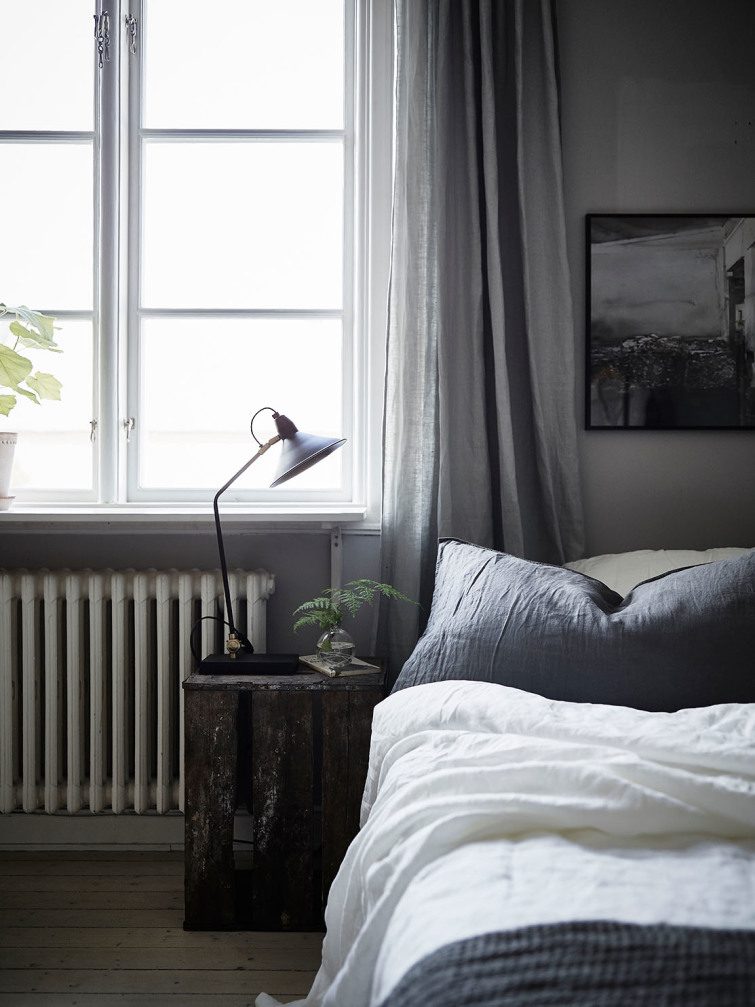 RAW ELEGANCE :: Striking The Balance