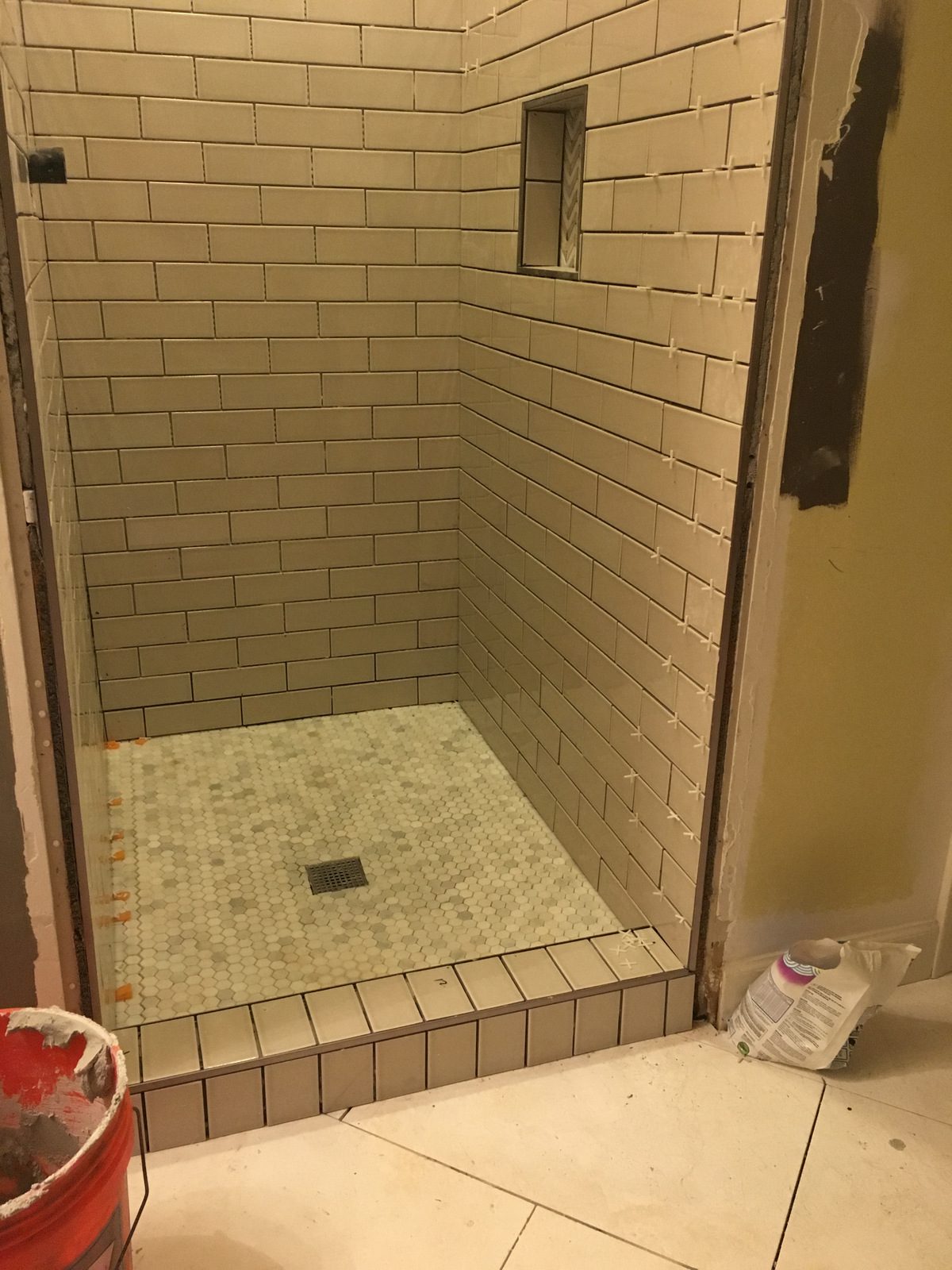 Yay!  and Nooooo!!  The Vanity, the tub, & MAJOR CRISIS!!