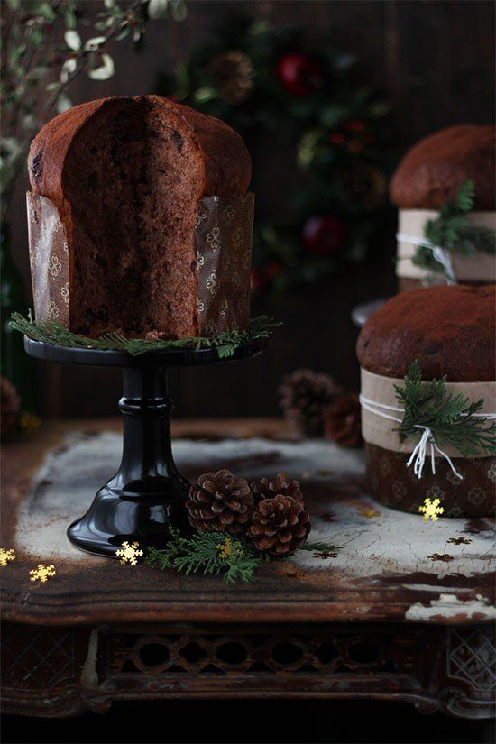 30 Christmas Desserts ALMOST Too Pretty To Eat. Emphasis on ALMOST.