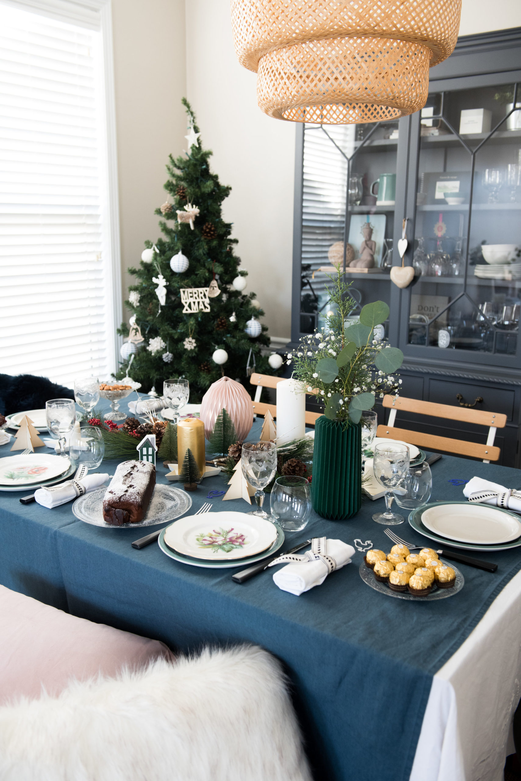 how-the-french-celebrate-christmas-eve-decorate-25-day-christmas