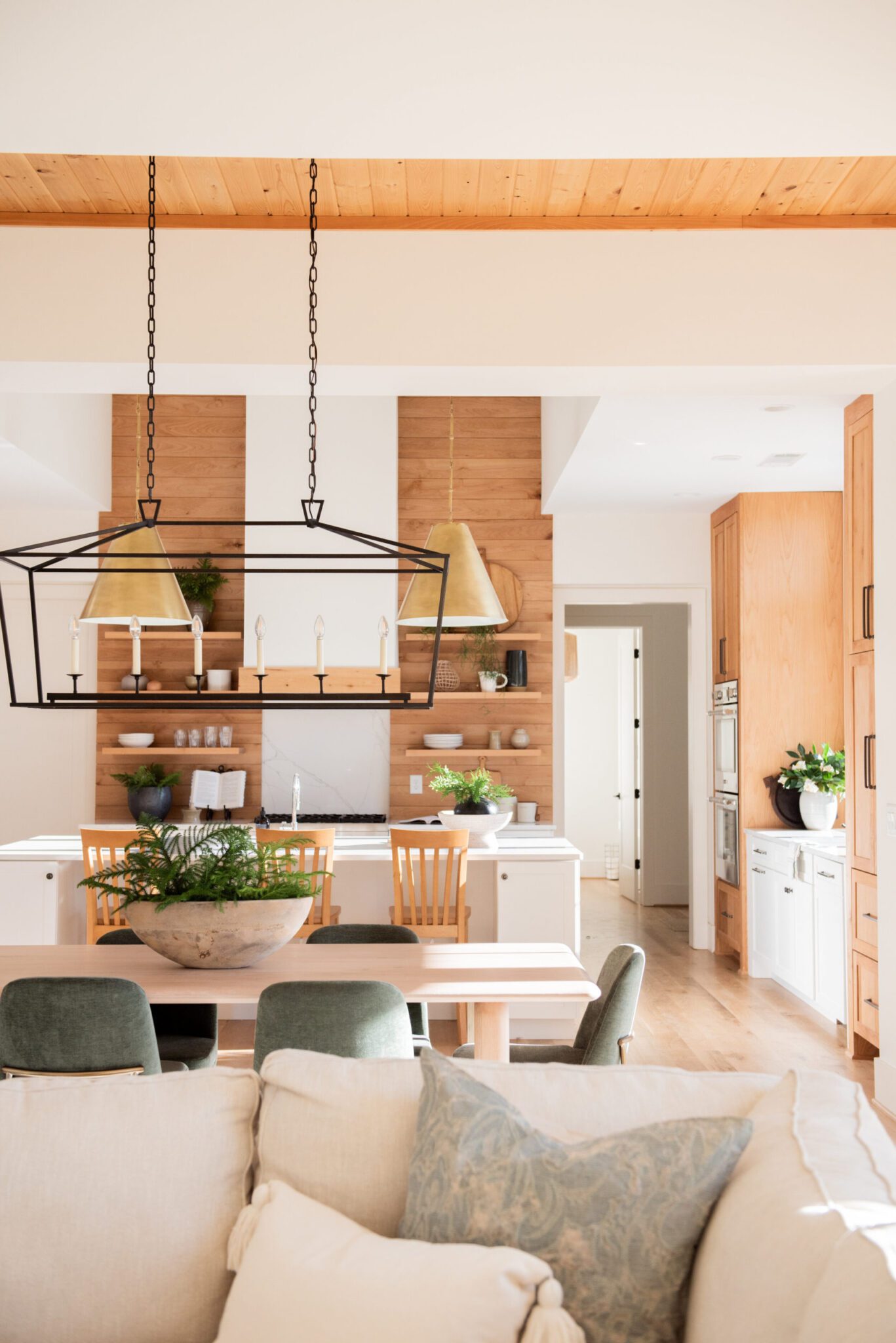Luxury Farmhouse Styling &amp; Holiday Tour