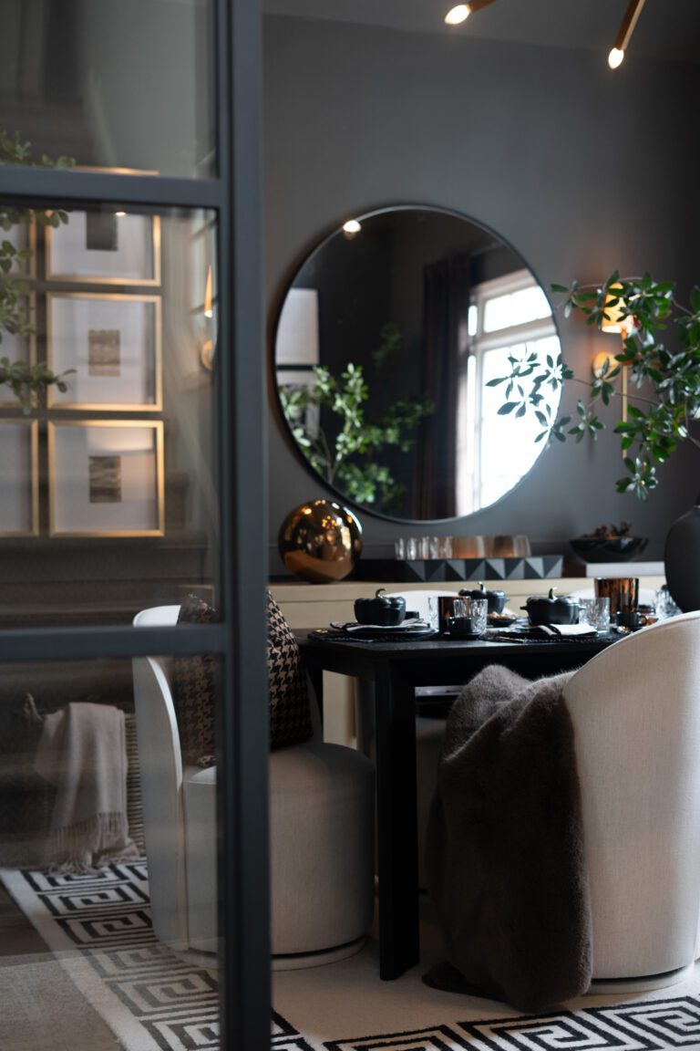 Musings on the Luxe Life | Fridays with V