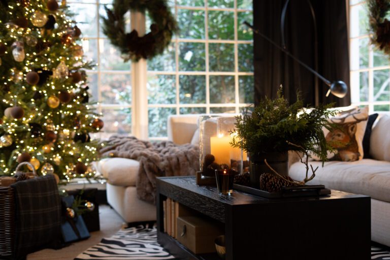 This Christmas Room Will Make You Believe in Magic Again
